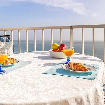 Cozy Apartment In Benalmadena With House Sea View 外观 照片